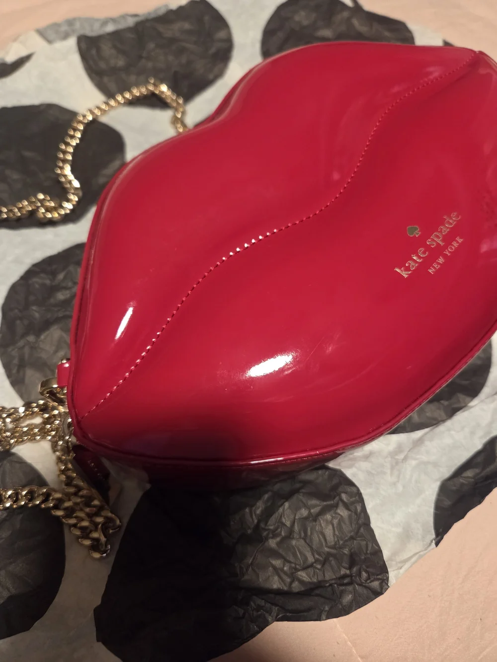kate spade New York Red Patent Lip-Shaped  Bag